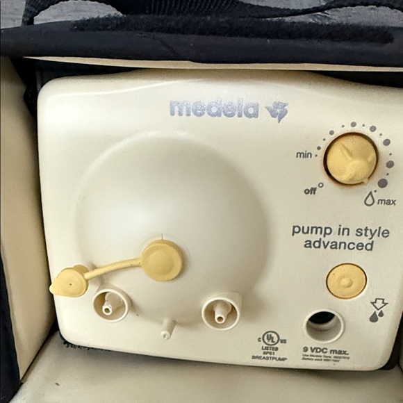 Medela Pump in Style Advanced - Cream and Yellow - Picture 3 of 5